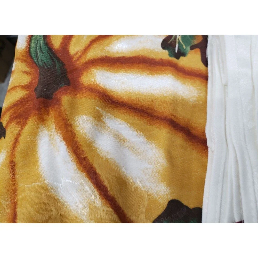 1 Fabric Tablecloth, 60